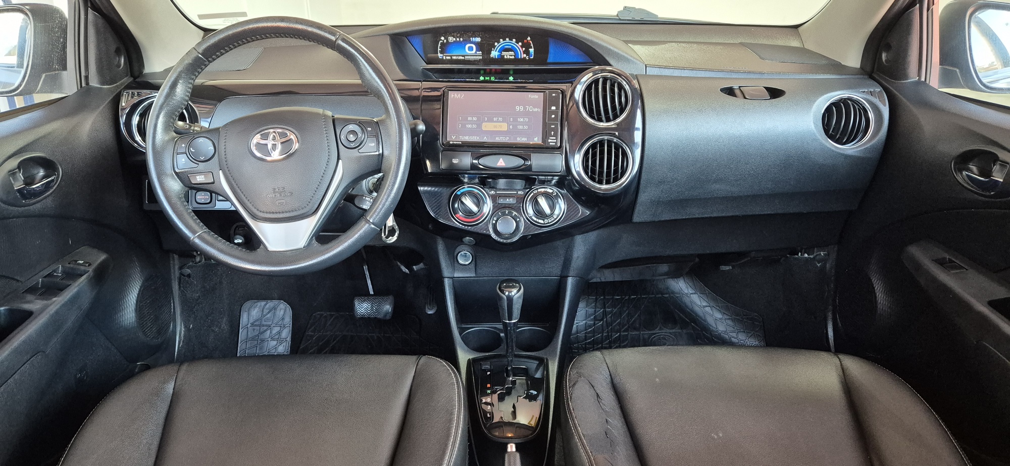 ETIOS SEDAN XLS 1.5 FLEX AUT.