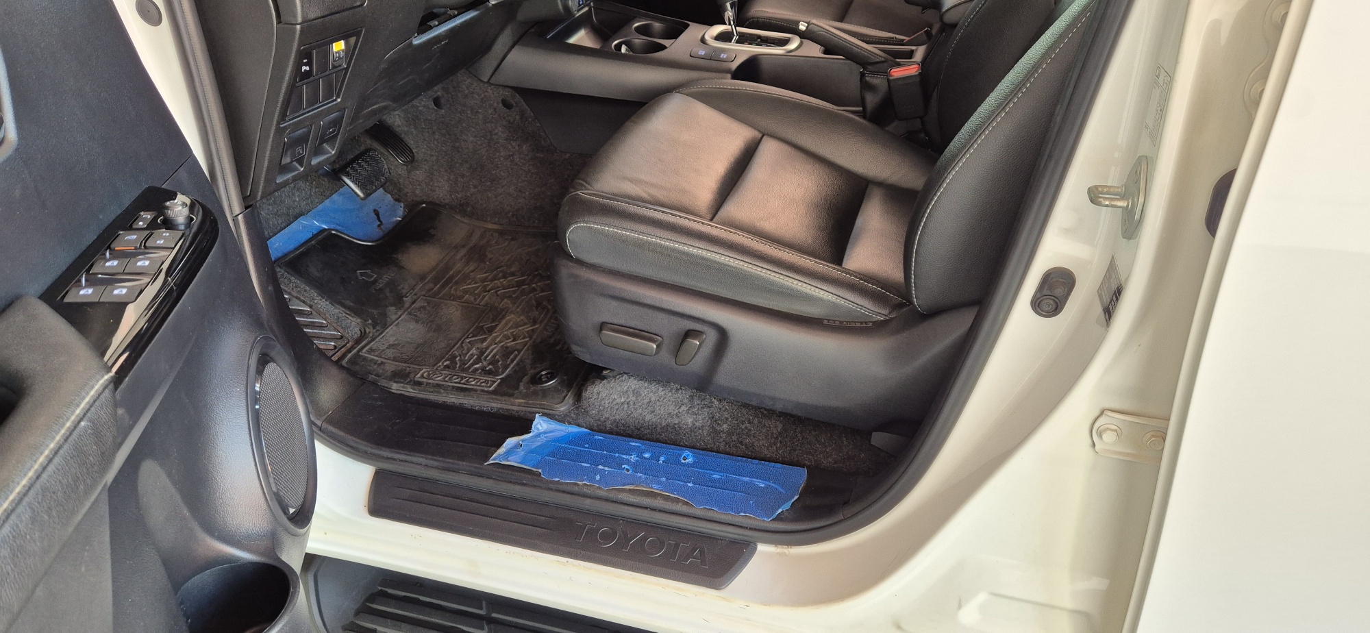 HILUX SRV 2.7 VVTI FLEX 4X4 AUT.