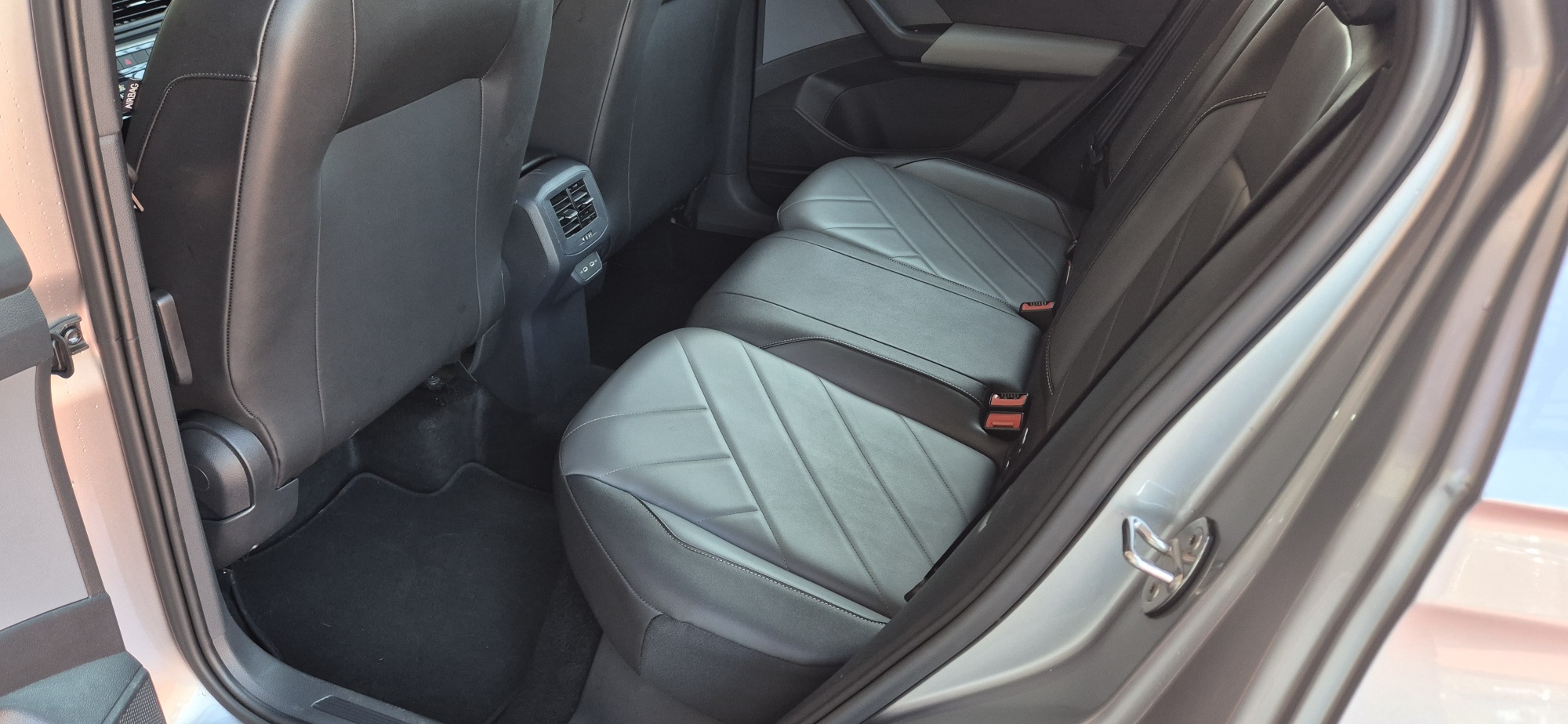 T-CROSS COMFORTLINE 200TSI FLEX AUT.