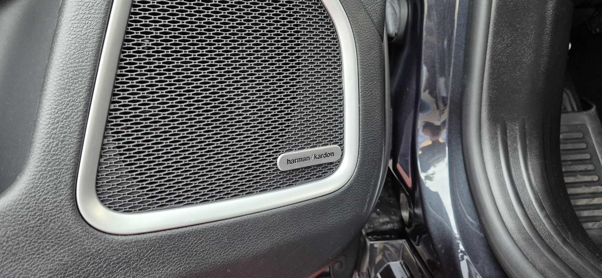 RAMPAGE LARAMIE DS TURBO DIESEL 4X4 AT9