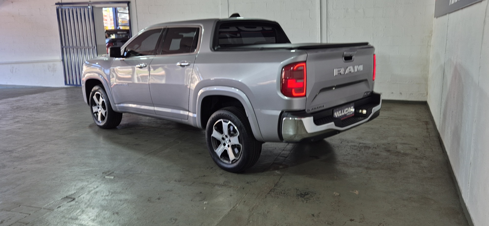 RAMPAGE LARAMIE TURBO DIESEL AT9