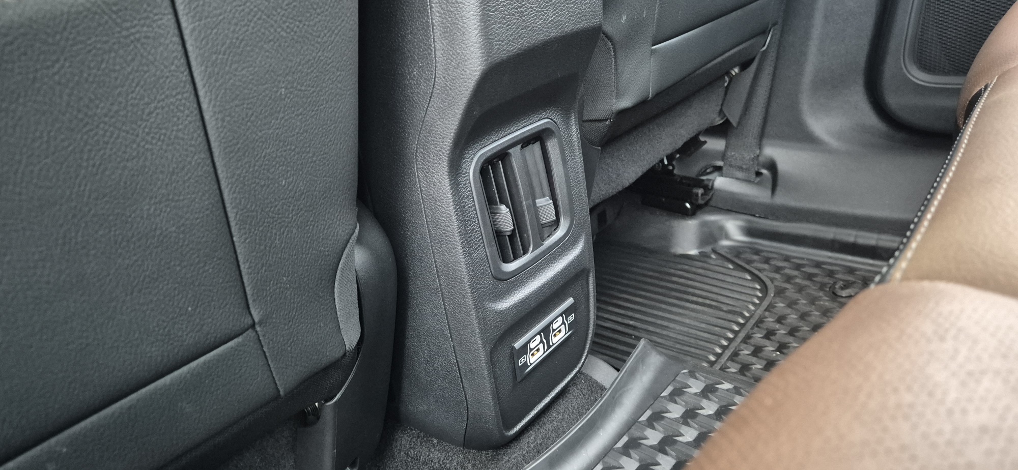 RAMPAGE LARAMIE DS TURBO DIESEL 4X4 AT9